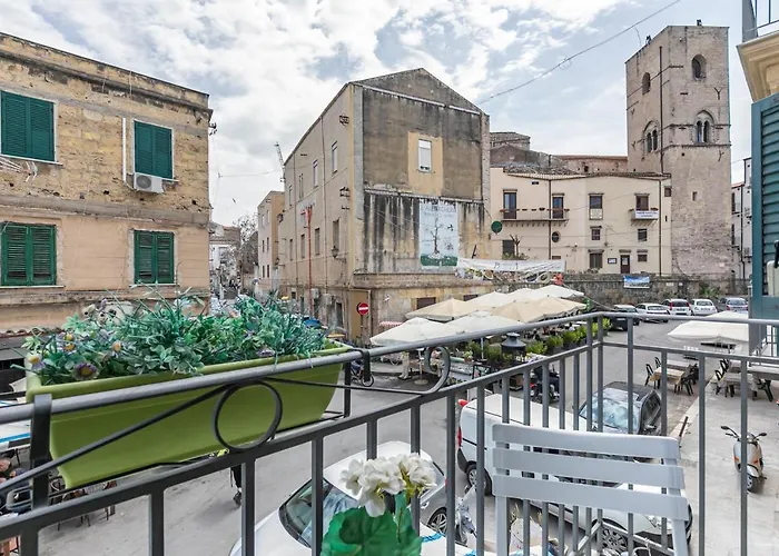 GuestHost - Suite Kemonia - Ballarò Superior Apartment